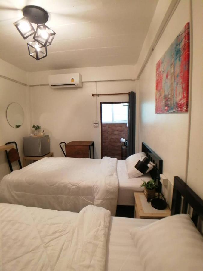 Gogoal Latkrabang Appartement Bangkok Buitenkant foto
