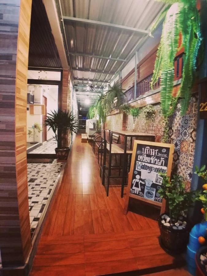 Gogoal Latkrabang Appartement Bangkok Buitenkant foto