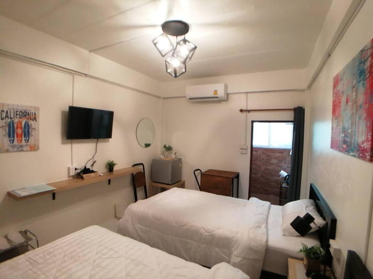 Gogoal Latkrabang Appartement Bangkok Buitenkant foto